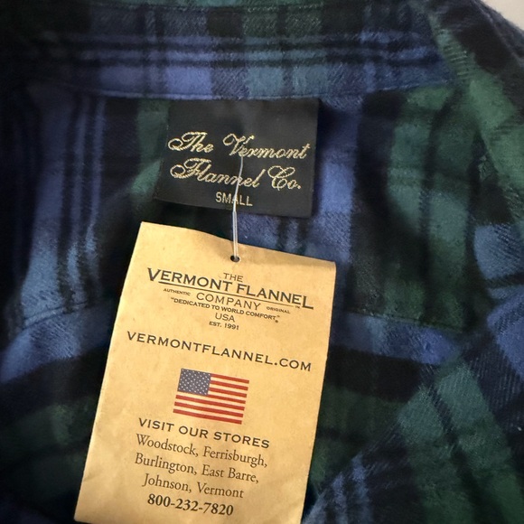 NWT VERMONT FLANNEL CO Women's Classic Button Down Shirt Blue Green S - Picture 4 of 10